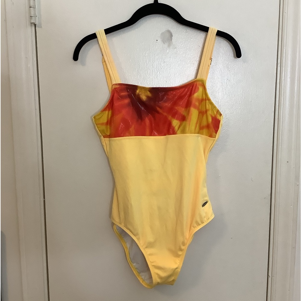 2/$60🔥Vintage Armonia Swimsuit-size 36